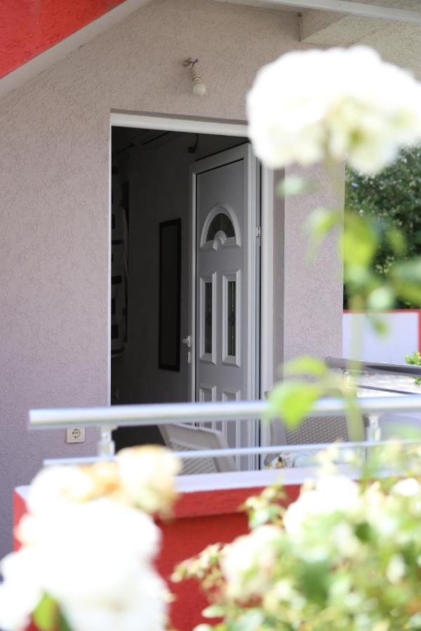 Appartamento Friendly House Ulcinj Esterno foto