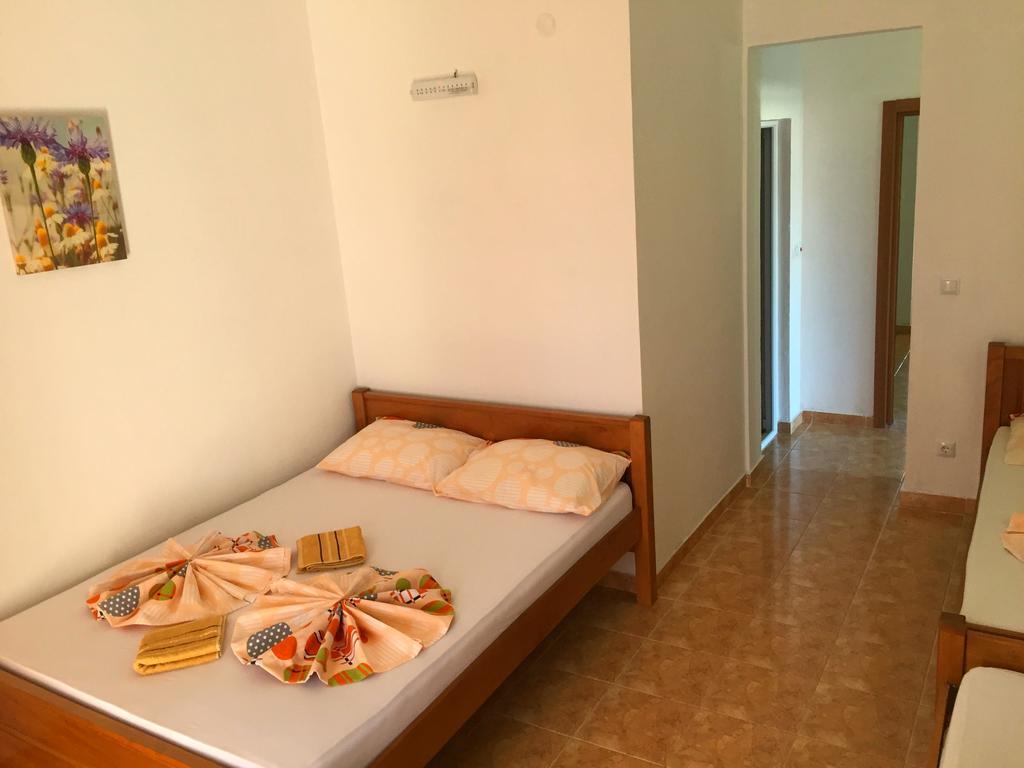 Appartamento Friendly House Ulcinj Esterno foto