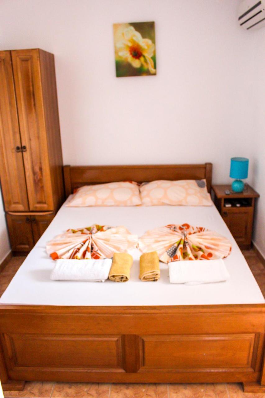 Appartamento Friendly House Ulcinj Esterno foto